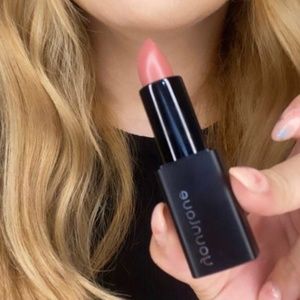 MOODSTRUCK OPULENCE creamy lipstick in affluent